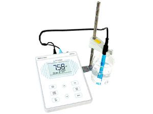  Máy đo pH/mV/nhiệt độ để bàn pH700 APERA