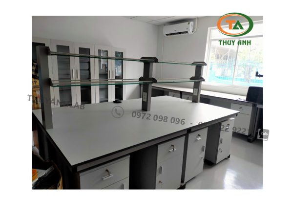  Bàn thí nghiệm trung tâm